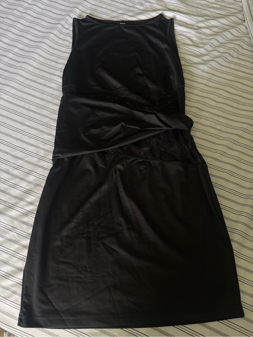 SHEIN Black Sleeveless Mini Dress with Waist Detail